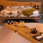 Le Relais Du Bourg De Charme Wellnes Affittacamere
