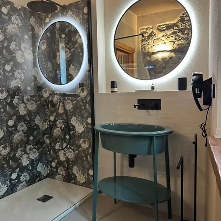 بيت ضيافة Le Relais Du Bourg De Charme Wellnes