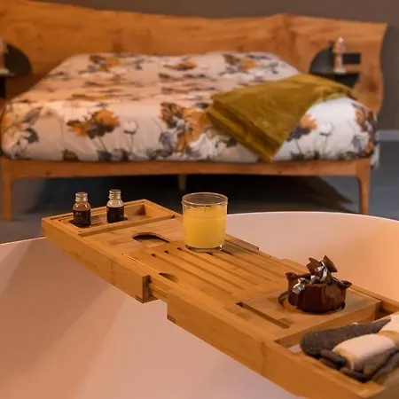 Le Relais Du Bourg De Charme Wellnes Guest house