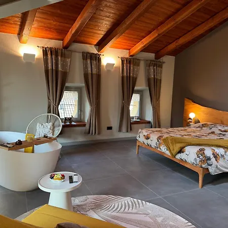 بيت ضيافة Le Relais Du Bourg De Charme Wellnes Donnaz
