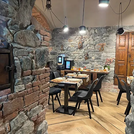 Le Relais Du Bourg De Charme Wellnes 招待所 Donnaz