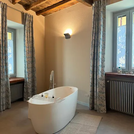 Le Relais Du Bourg De Charme Wellnes Affittacamere 3*
