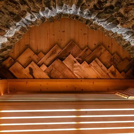 Le Relais Du Bourg De Charme Wellnes Donnaz